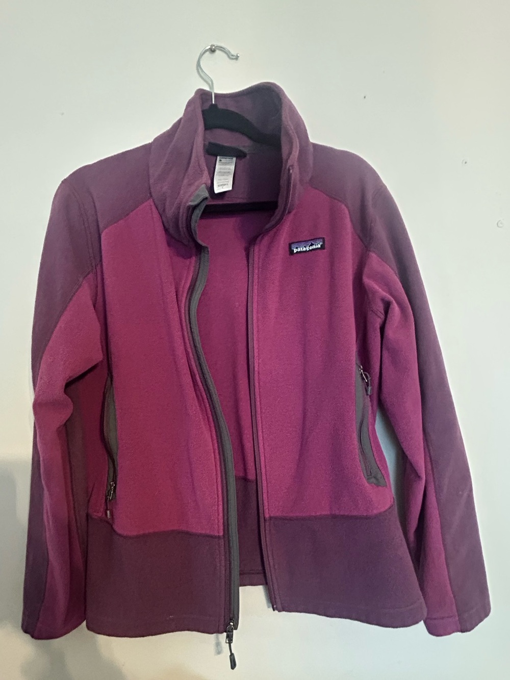 Patagonia Women's Two-Tone Rose and Plum Fleece Jacket